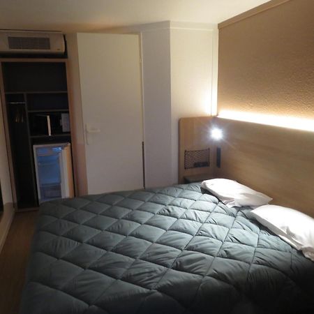 เปอตี เดฌ-โฮเต็ล รูอ็อง Hotel Saint-Etienne-du-Rouvray ภายนอก รูปภาพ