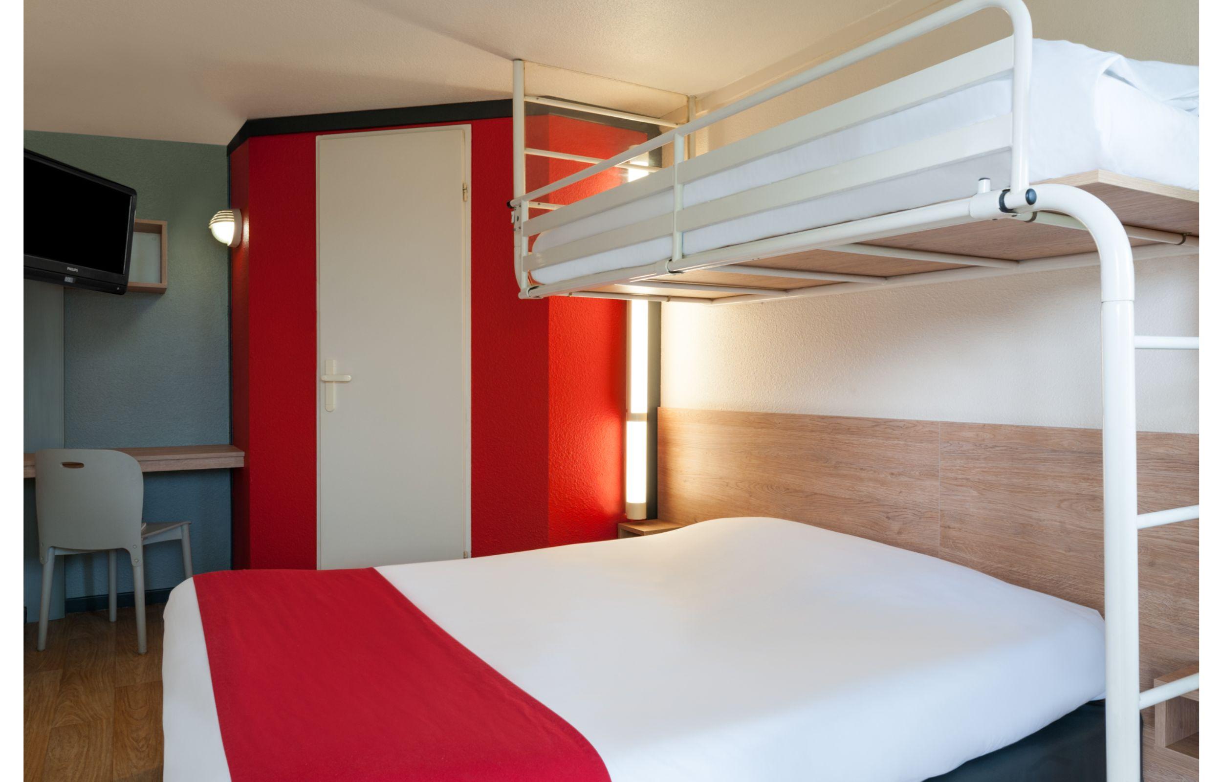 เปอตี เดฌ-โฮเต็ล รูอ็อง Hotel Saint-Etienne-du-Rouvray ภายนอก รูปภาพ