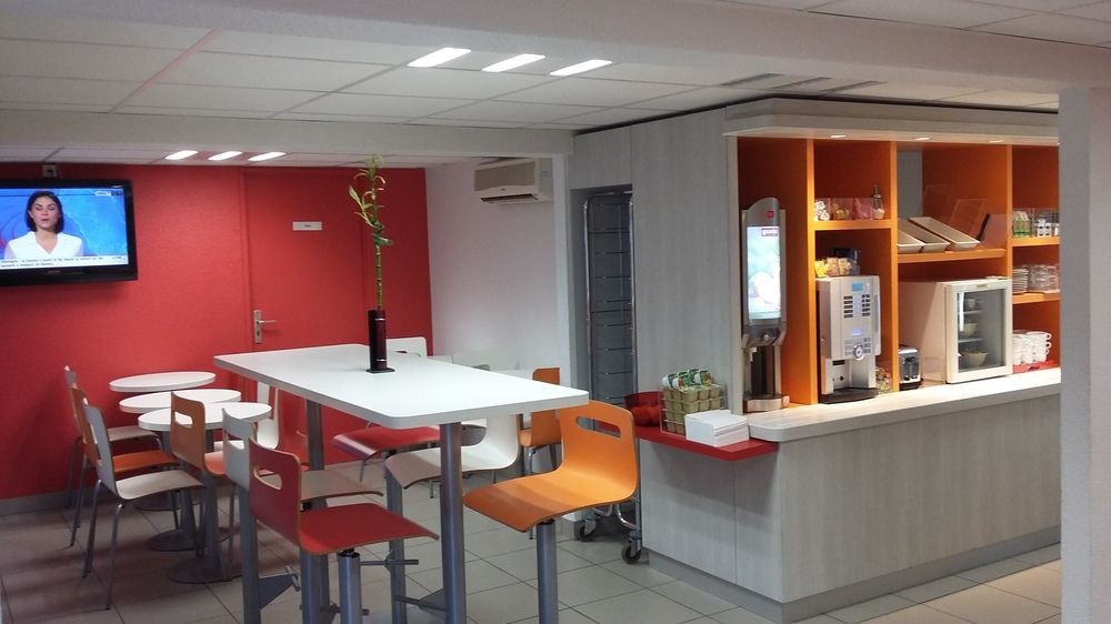 เปอตี เดฌ-โฮเต็ล รูอ็อง Hotel Saint-Etienne-du-Rouvray ภายนอก รูปภาพ